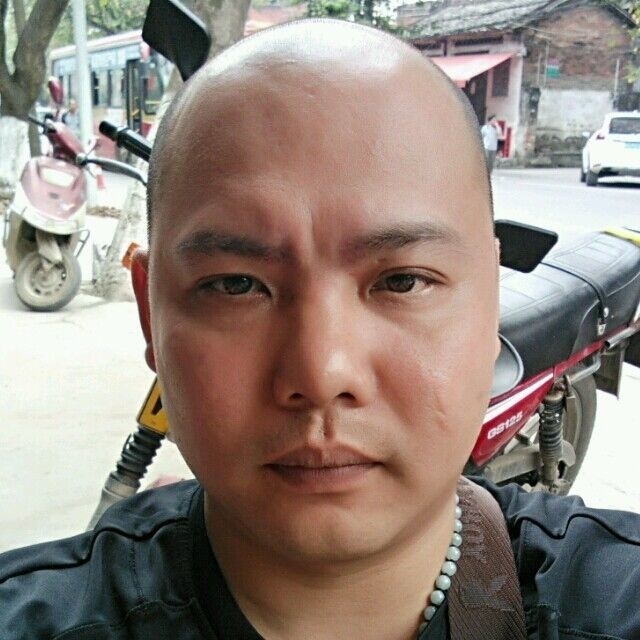 开心就好的第一张照片--桂平中老年相亲网